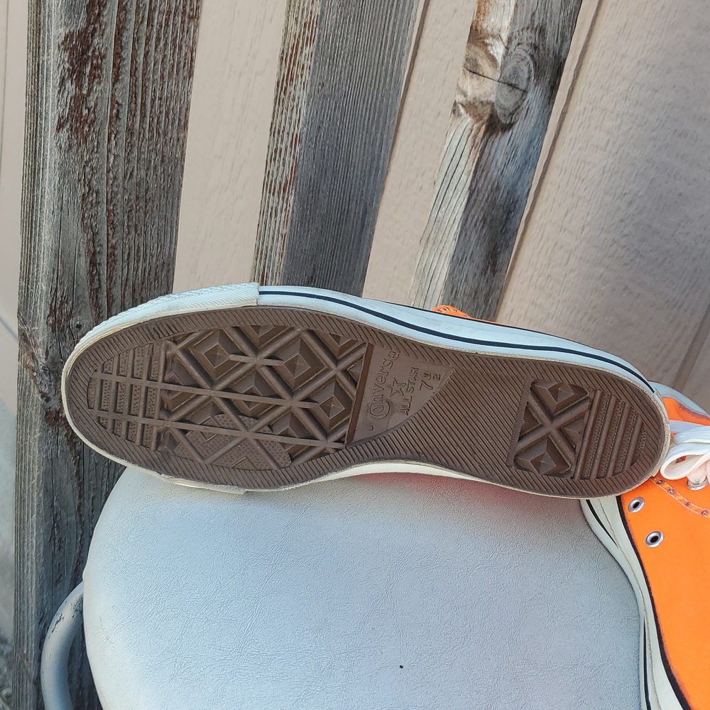 🔥 Rare Custom Converse – Made in USA!Hand‑Painted One‑of‑a‑Kind High Tops - Picture 12 of 12